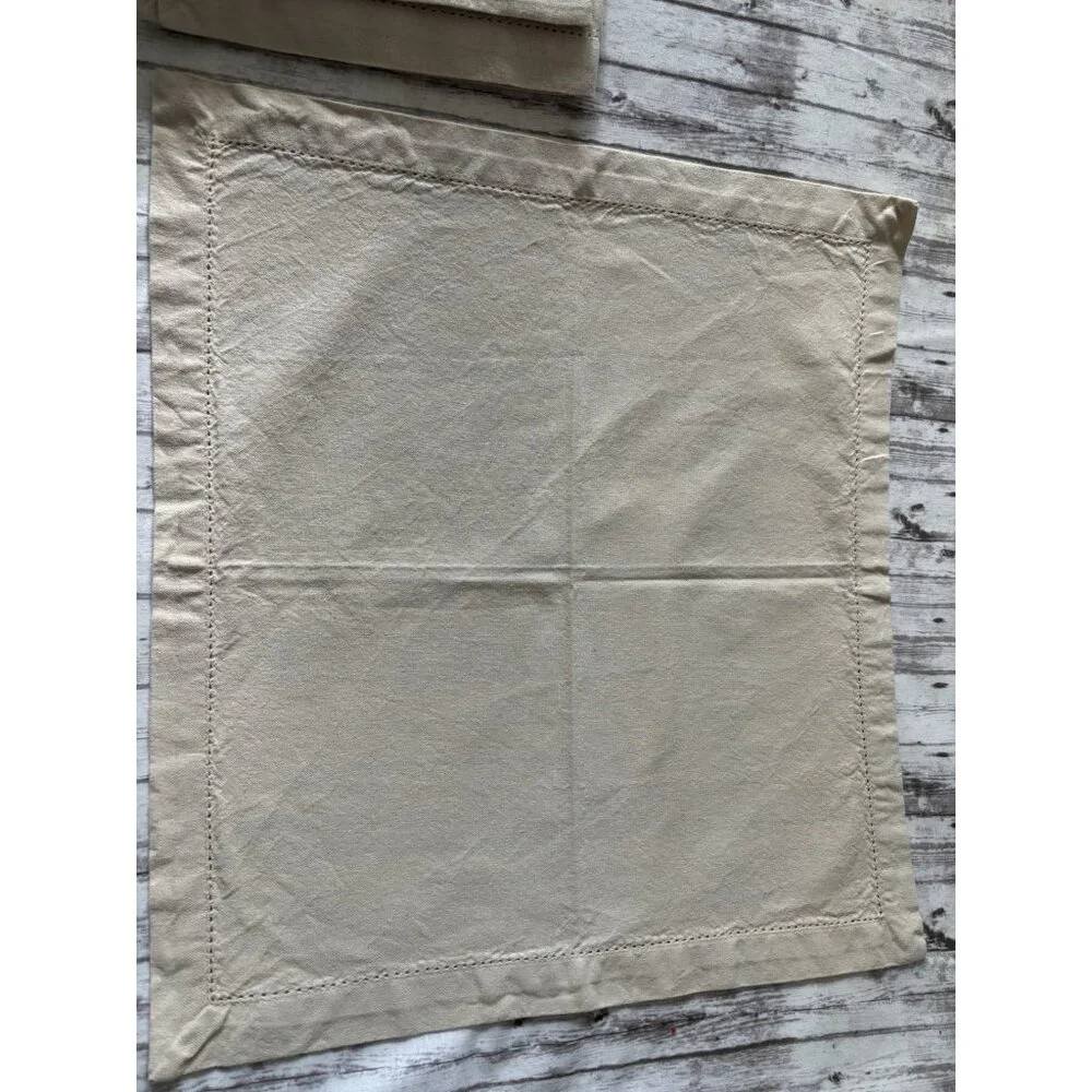 Set of 4 Pottery Barn 100% Linen Square Napkins Oatmeal Beige 18